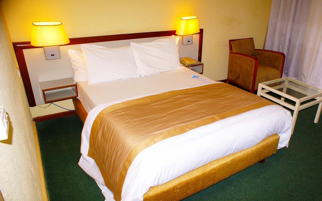 Hotel Sawa Douala Exterior photo