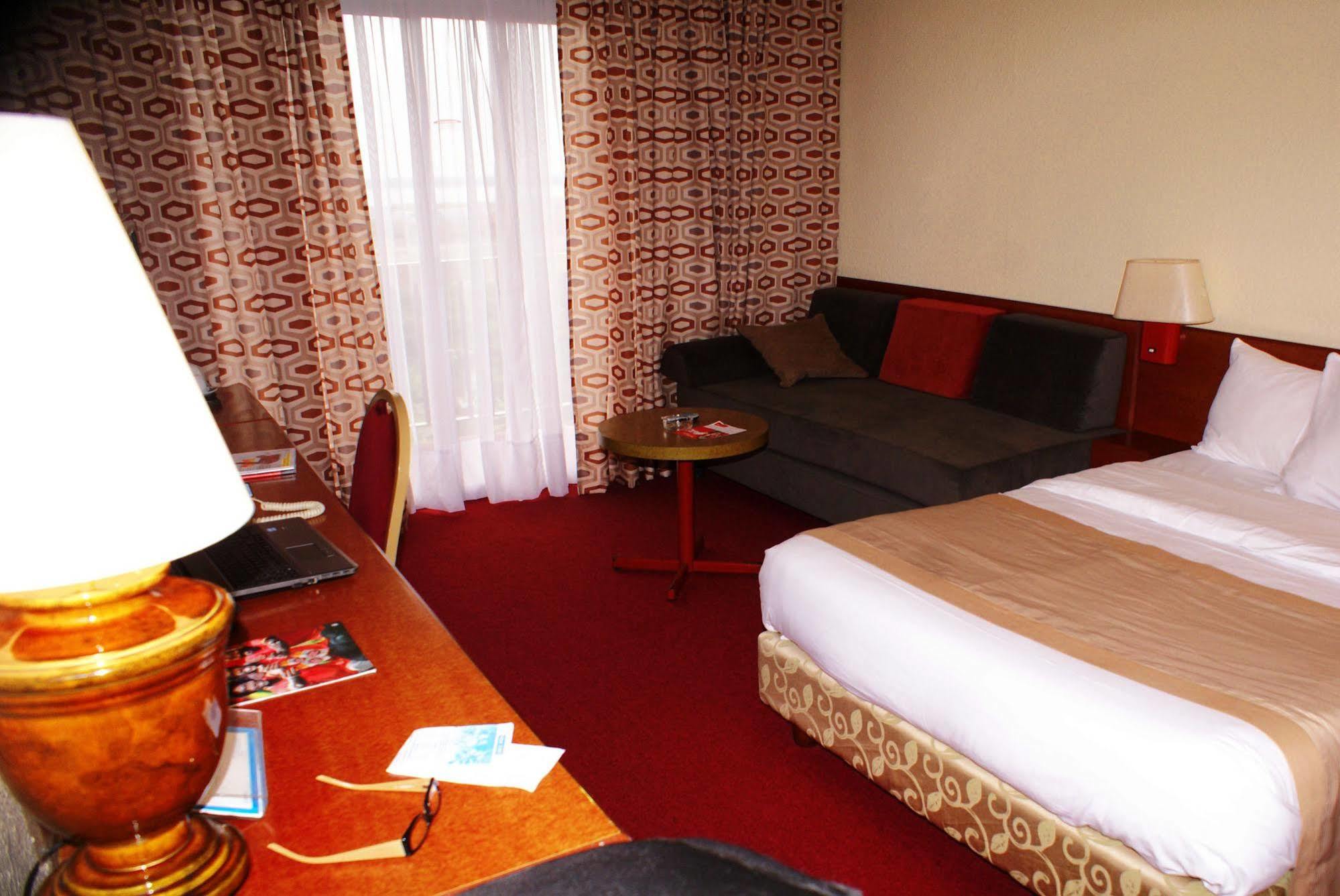 Hotel Sawa Douala Exterior photo